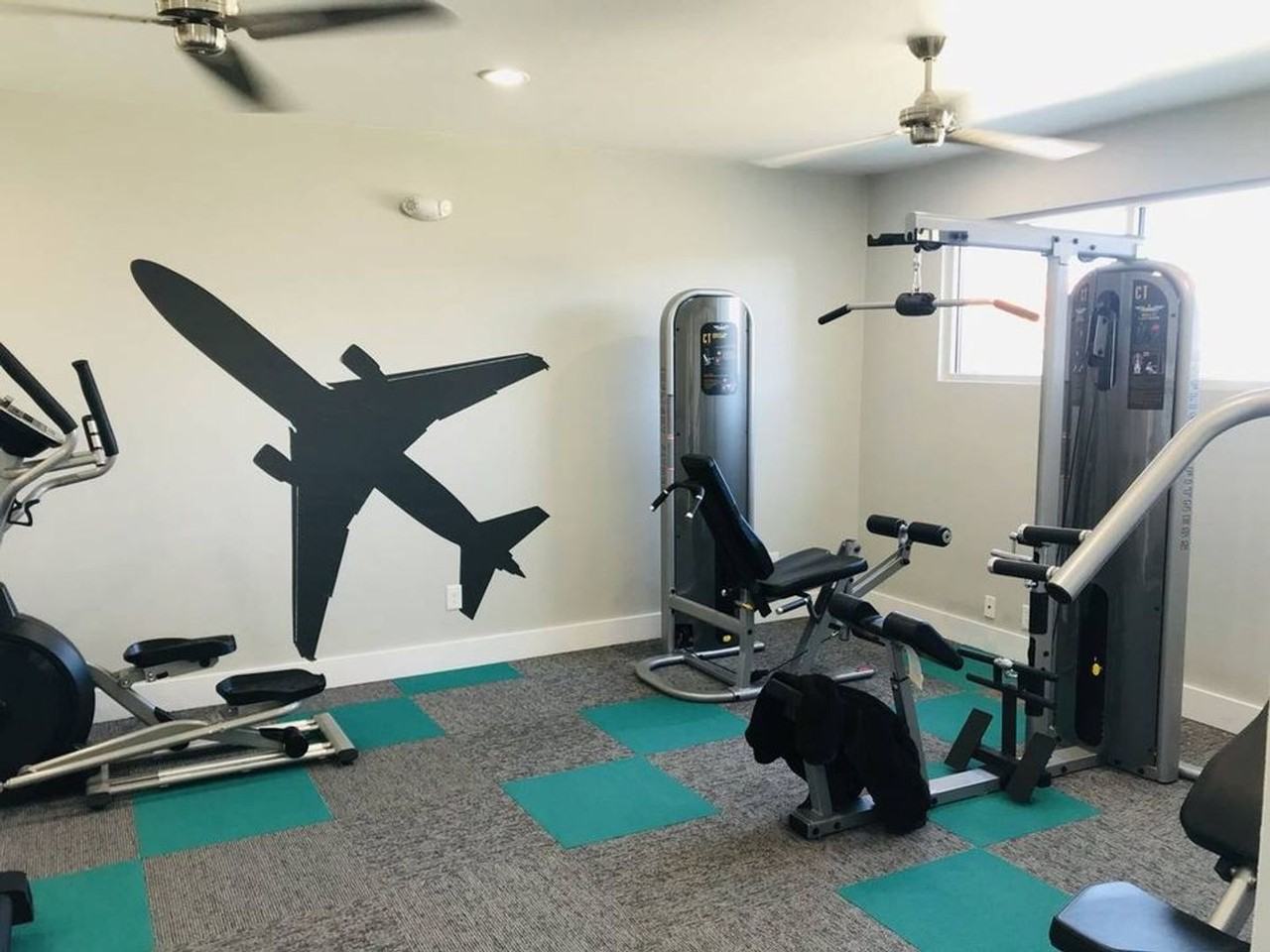 8300 Calmont Ave - Photo 4 of 15