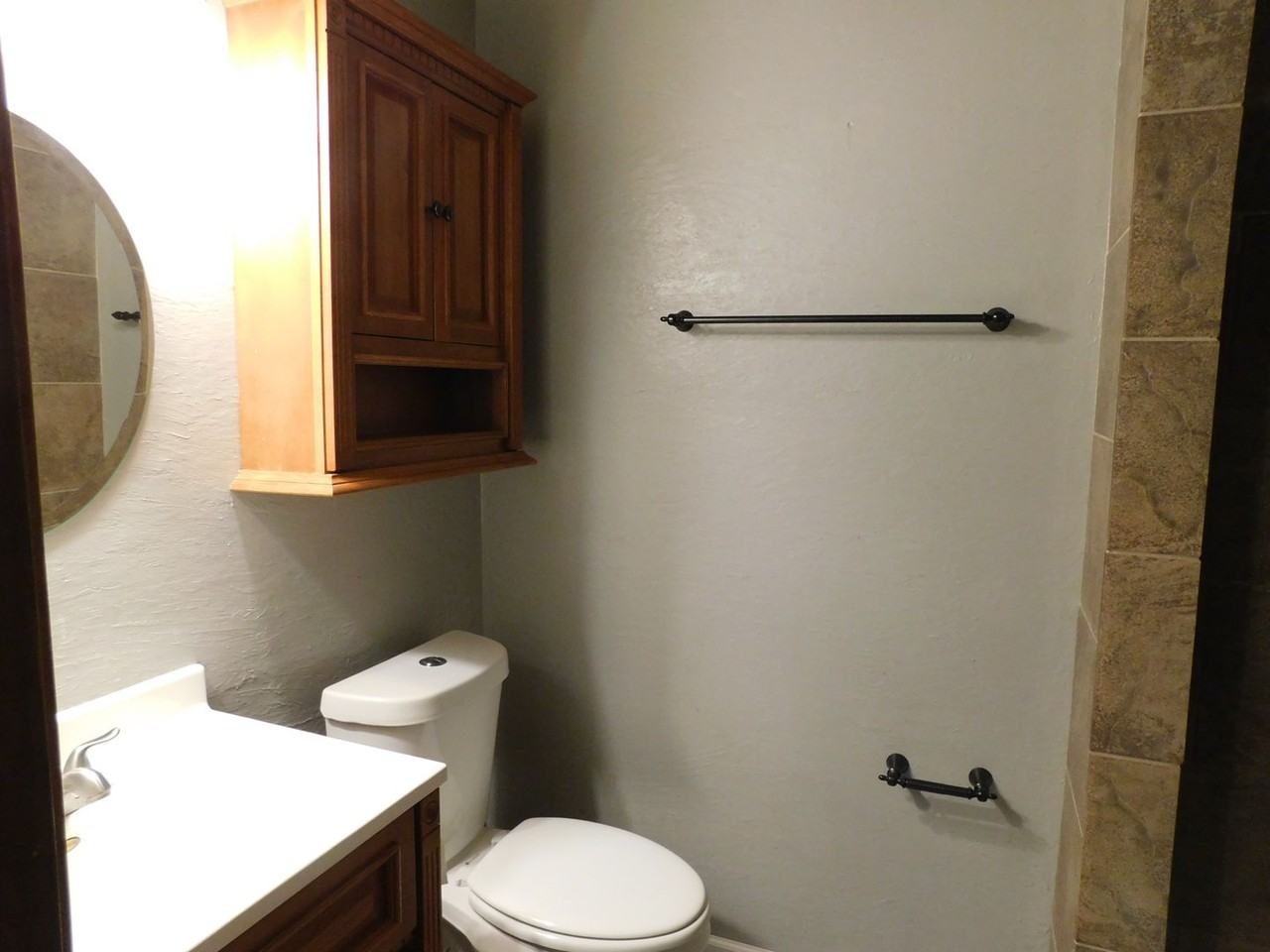 114 Caballo Dr - Photo 7 of 10