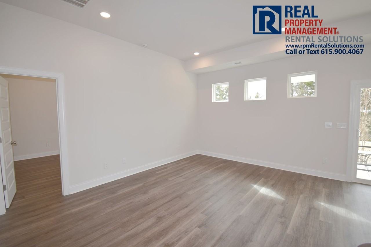 2607 Eldin Creek Dr - Photo 4 of 32
