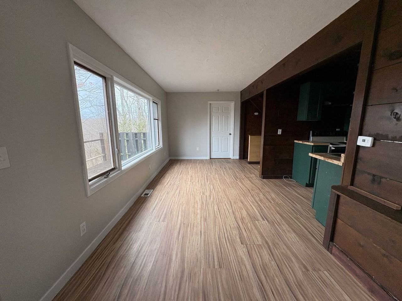 1499 Gulf Rd - Photo 2 of 8