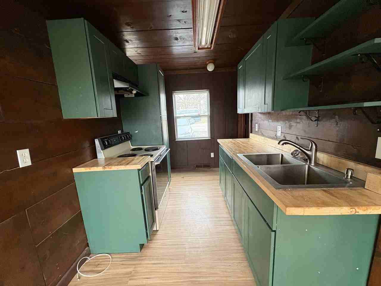 1499 Gulf Rd - Photo 3 of 8