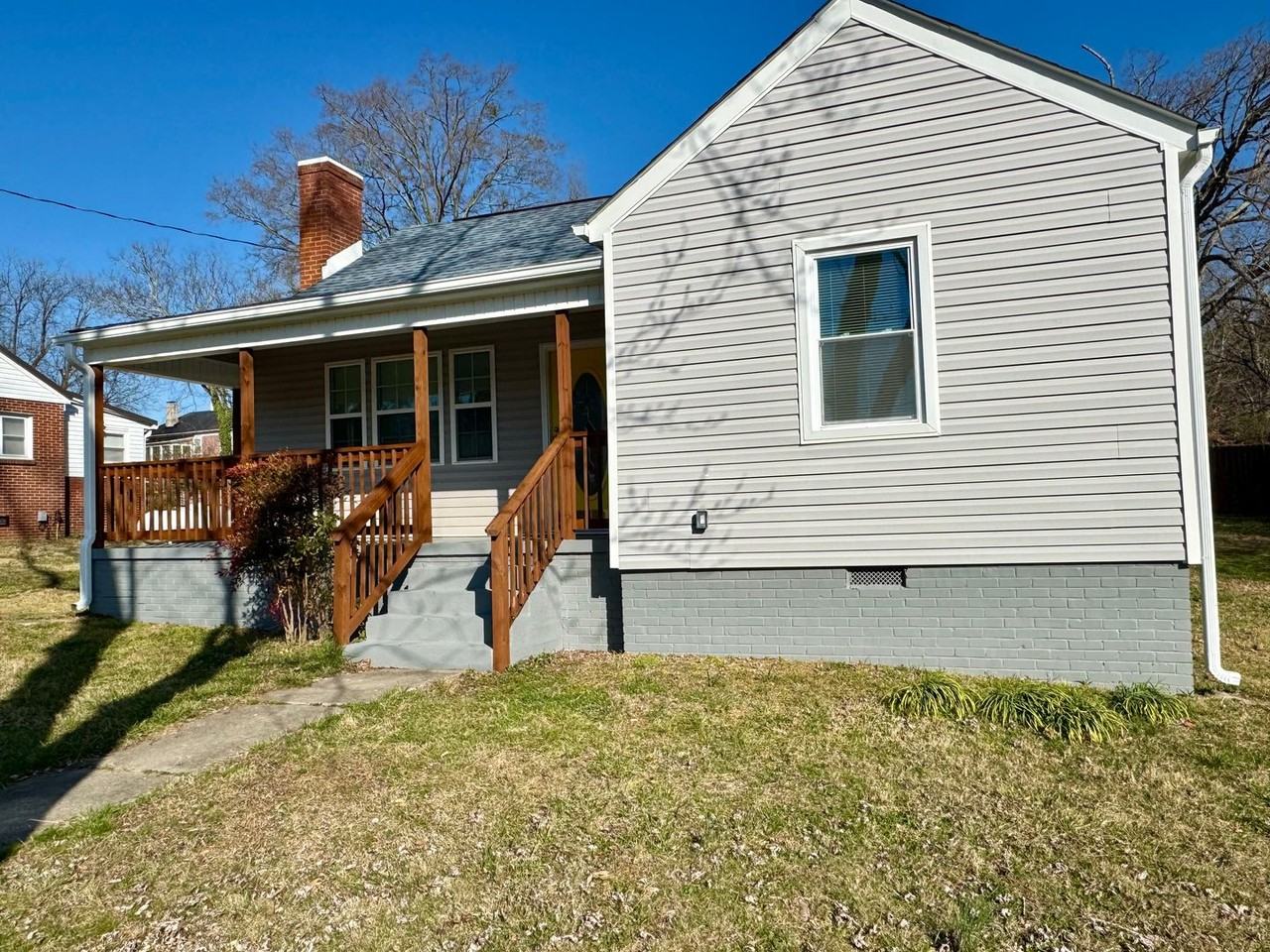 422 Huston St - Photo 2 of 15