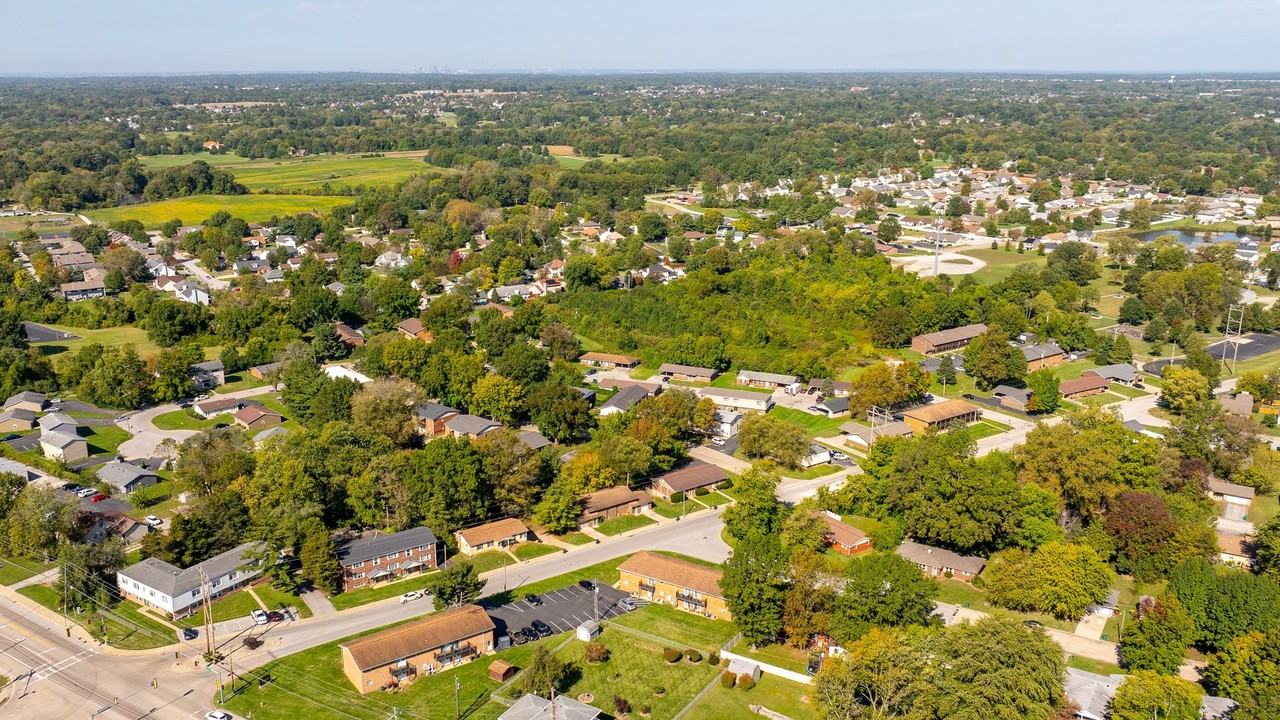 Green Door Apartments - Photo 5 of 50