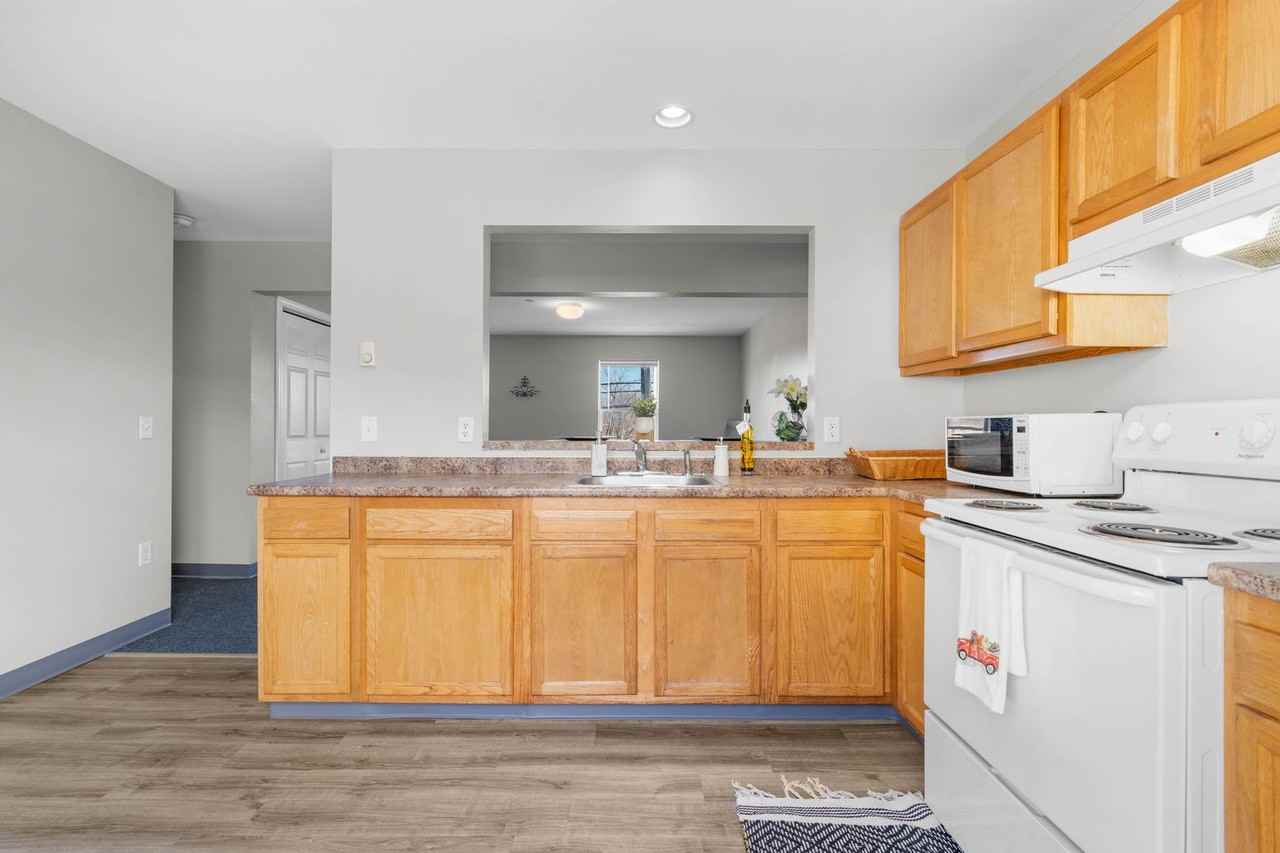 190 Pine Rock Ave - Photo 6 of 19