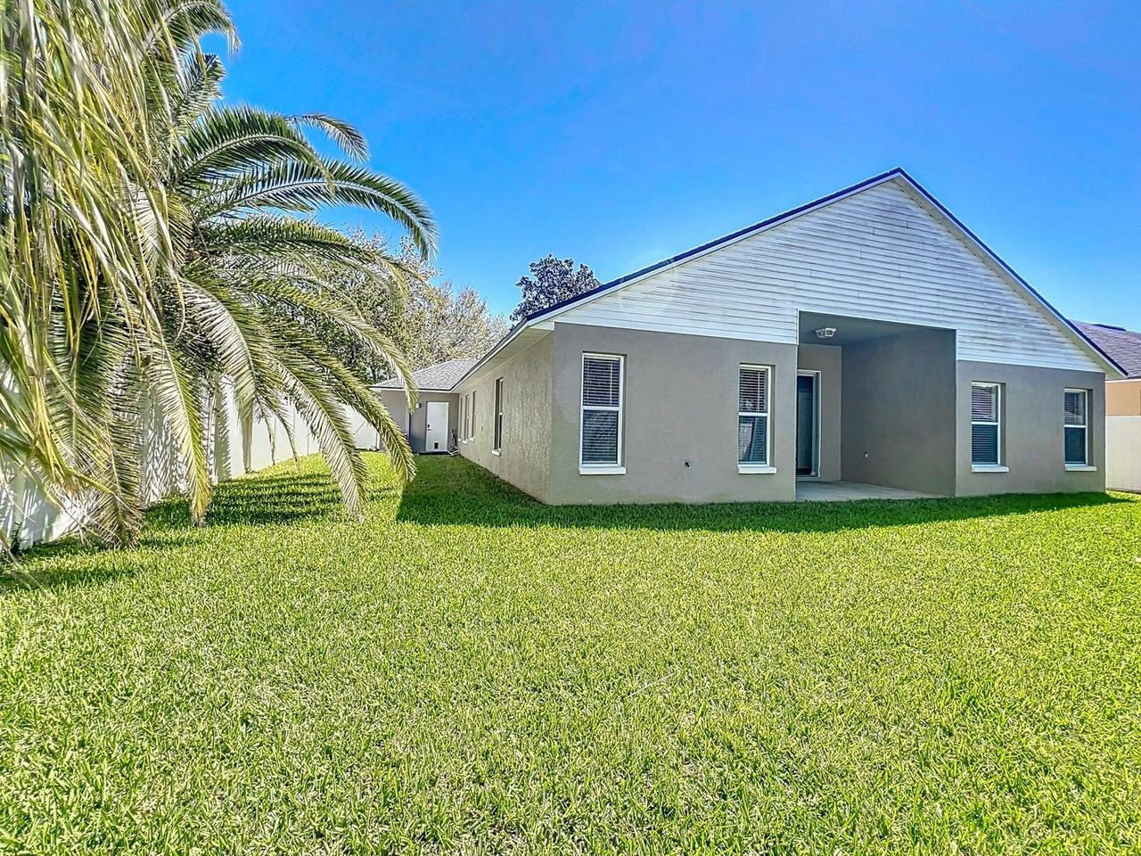 2951 Hickory Grove Dr - Photo 3 of 50