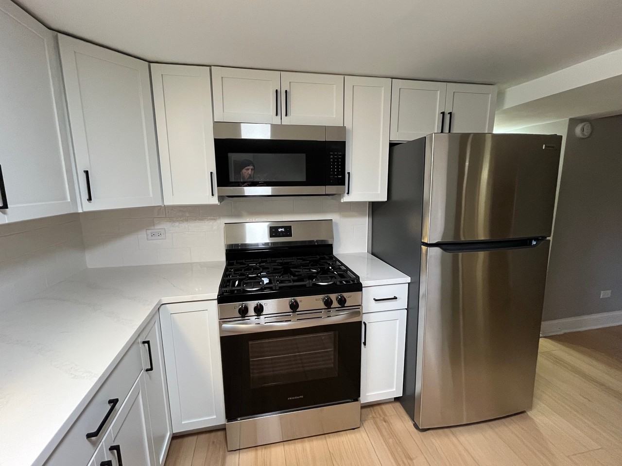 6427 Elm Street #G - Photo 4 of 10