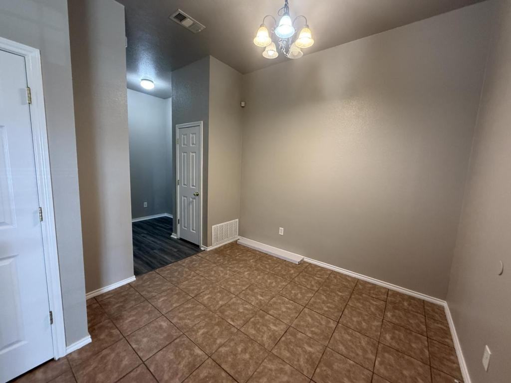 4205 Cambridge Dr - Photo 6 of 32