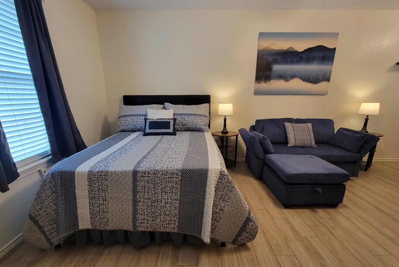 6817 Maple St #B - Photo 4 of 9