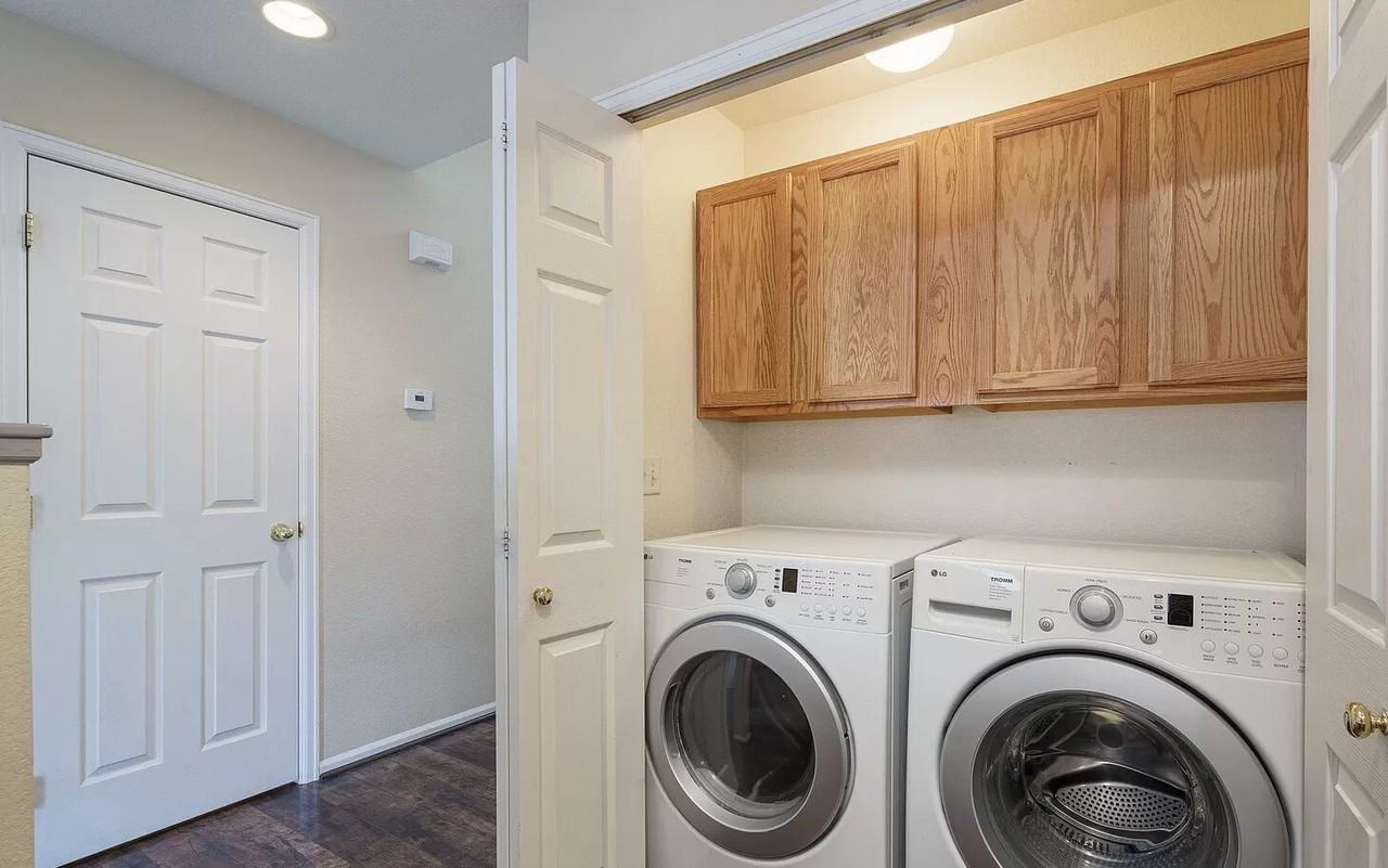 4225 Georgetown Dr #1 - Photo 3 of 22