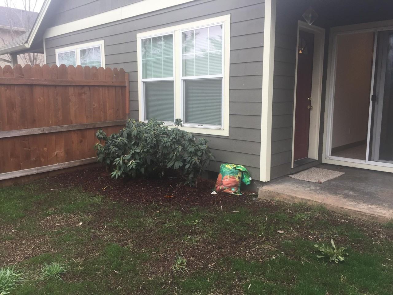 1292 Clearsprings Dr - Photo 4 of 18