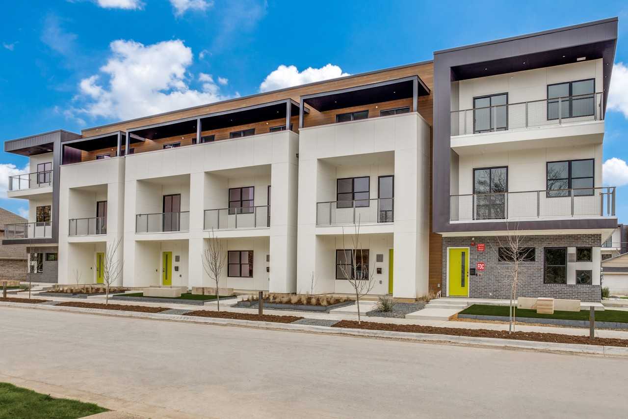 3129 Waits Ave #101 - Photo 6 of 9