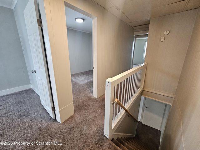 1045 Prescott Ave - Photo 5 of 15