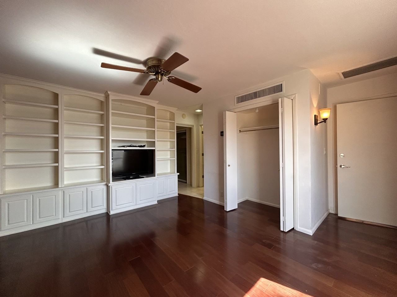 6422 N Val Dosta Dr #1 - Photo 2 of 28