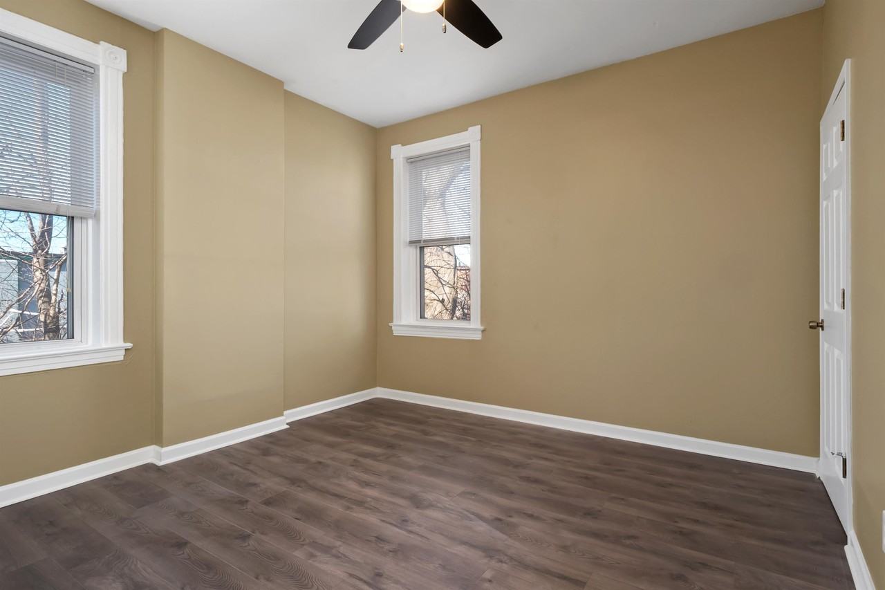 4553 Swan Ave #4555A - Photo 4 of 13