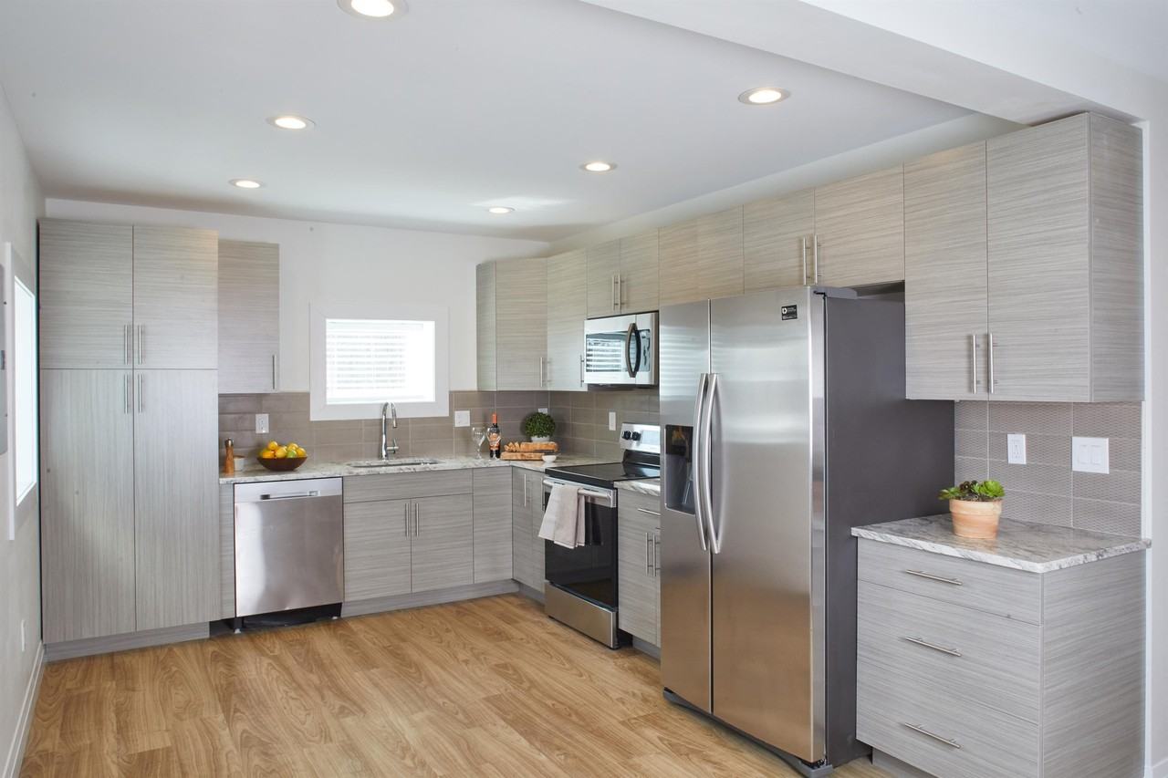 19 N Main St - Photo 3 of 5