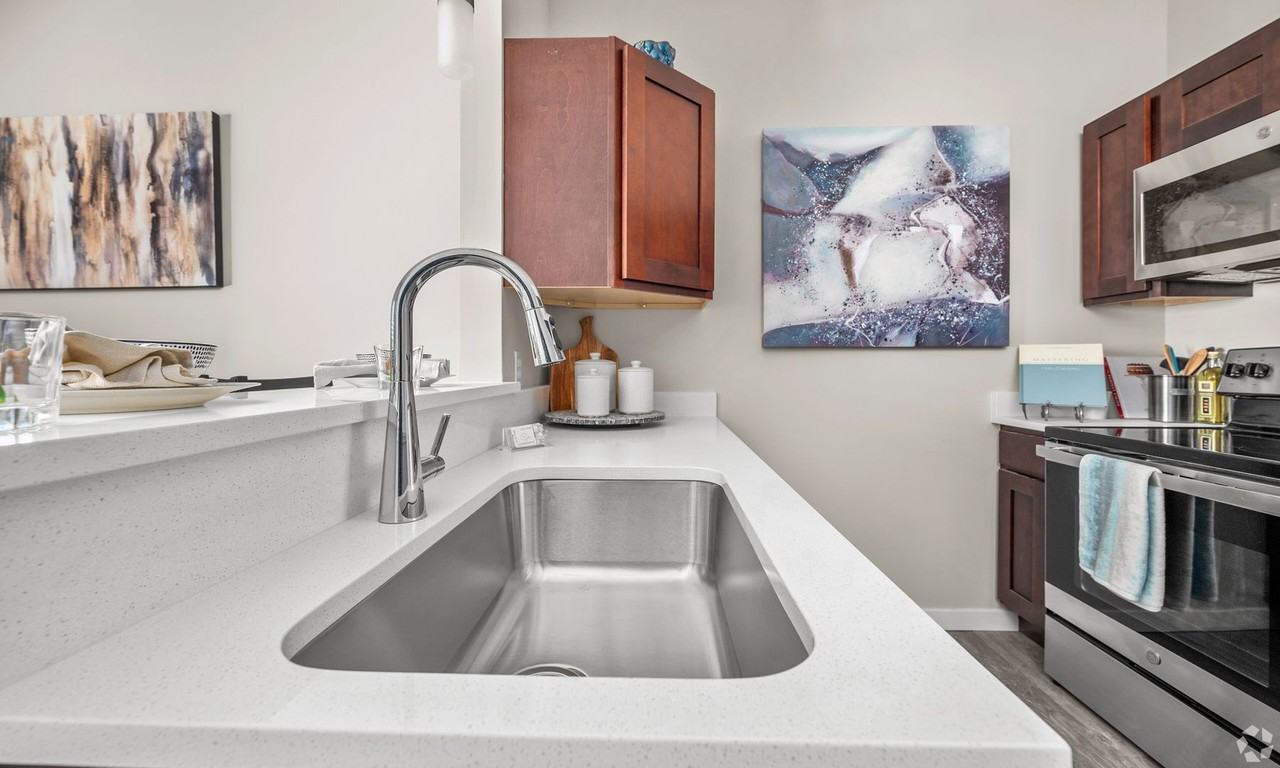 Northside Village Apartments - Photo 3 of 39