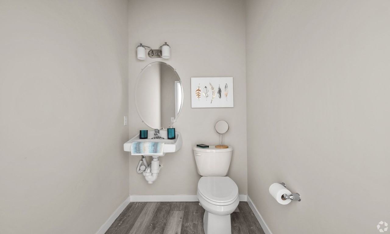 Northside Village Apartments - Photo 4 of 39