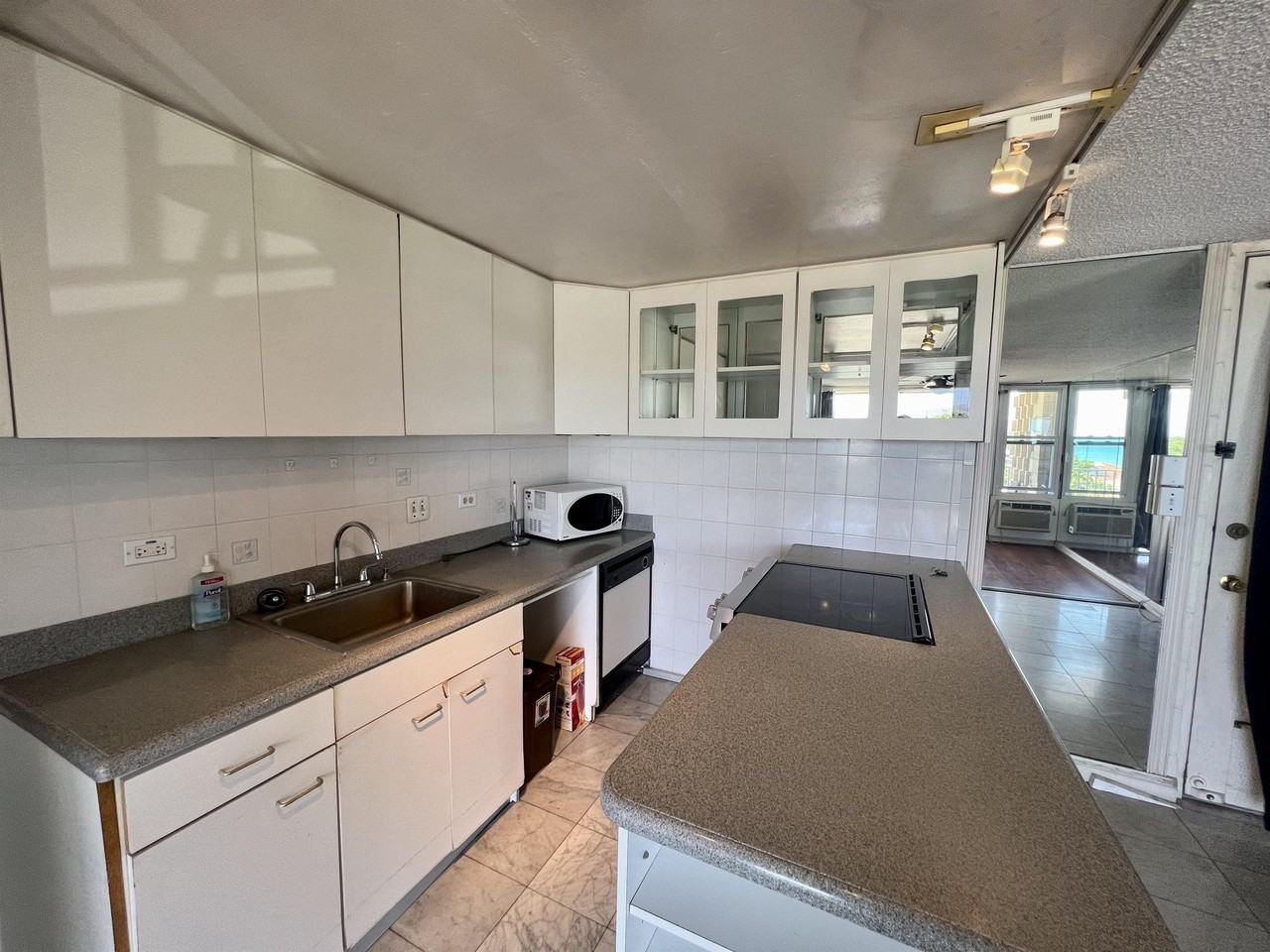 85-003 Pokai Bay St #1 - Photo 5 of 7