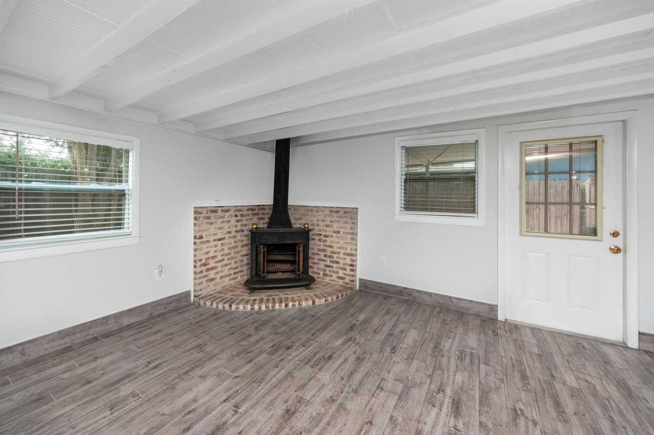 4514 S Shamrock Rd - Photo 2 of 43
