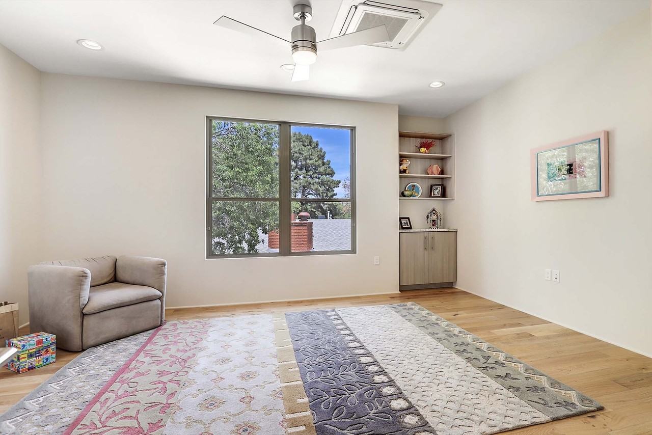 1508 San Patricio Ave Sw - Photo 4 of 47