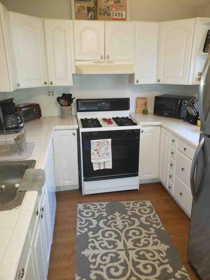 5001 Roland Ave #1R - Photo 2 of 19