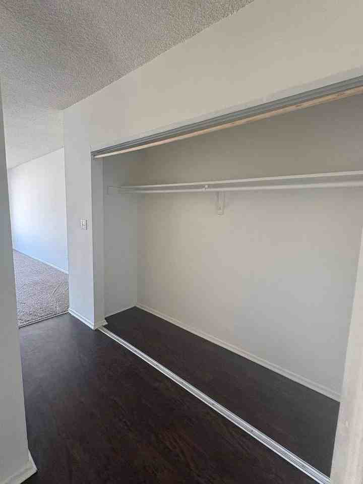 15537 Nordhoff St #31 - Photo 6 of 12