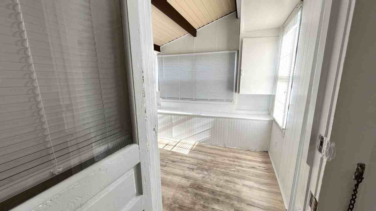 28 West Maple Street - Photo 2 of 7