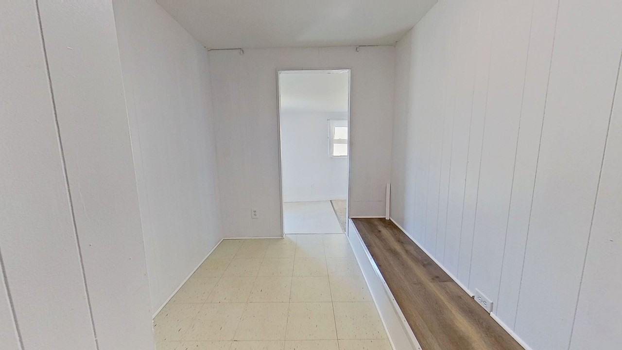 450 Ridge Rd - Photo 6 of 10