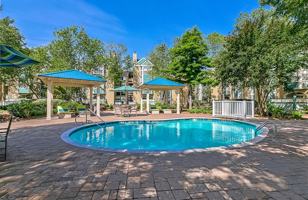 featured image of 826 S Clearview Pkwy