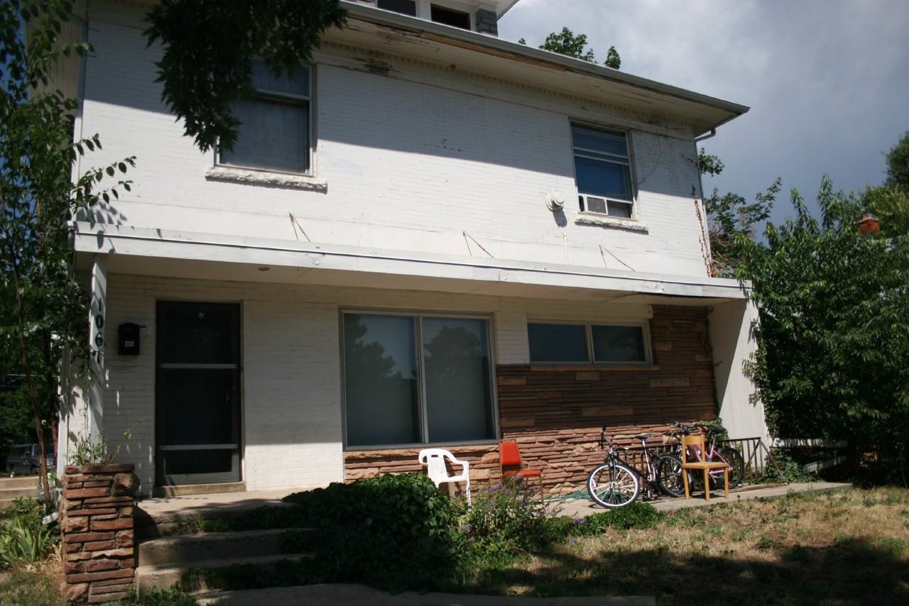 1061 12th St #209 - Photo 2 of 30