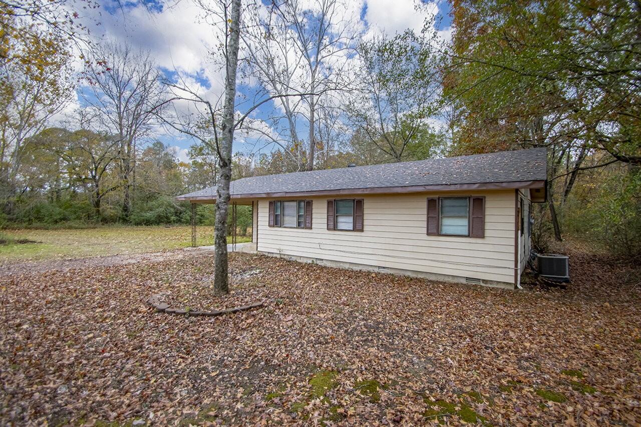 2601 Gattin Rd - Photo 5 of 30