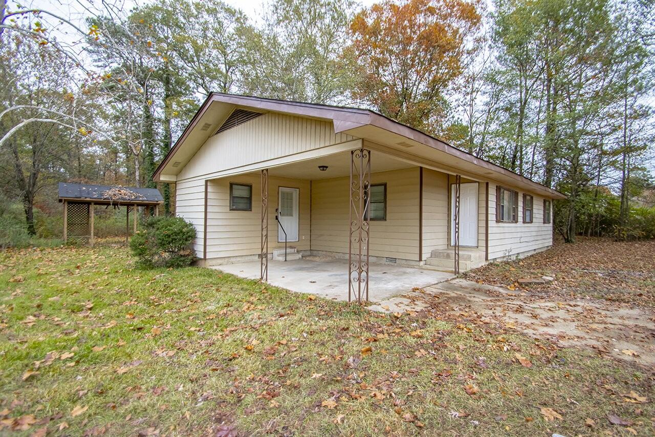 2601 Gattin Rd - Photo 2 of 30