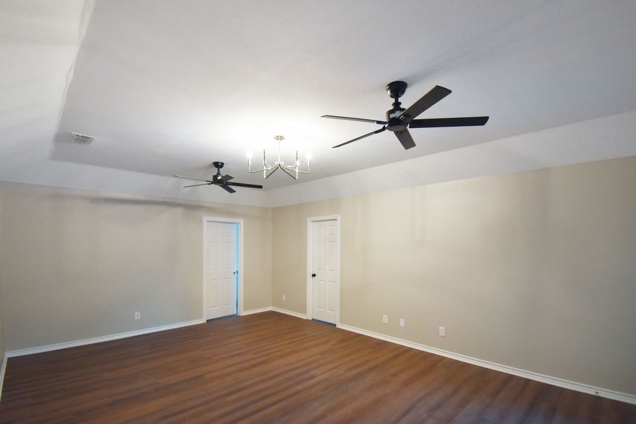 15150 County Road 1101 - Photo 5 of 17