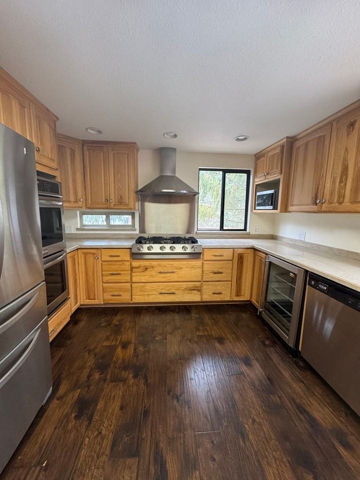 1241 Vista Way - Photo 6 of 40