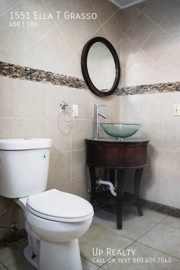 1551 Ella T Grasso Blvd - Photo 4 of 11