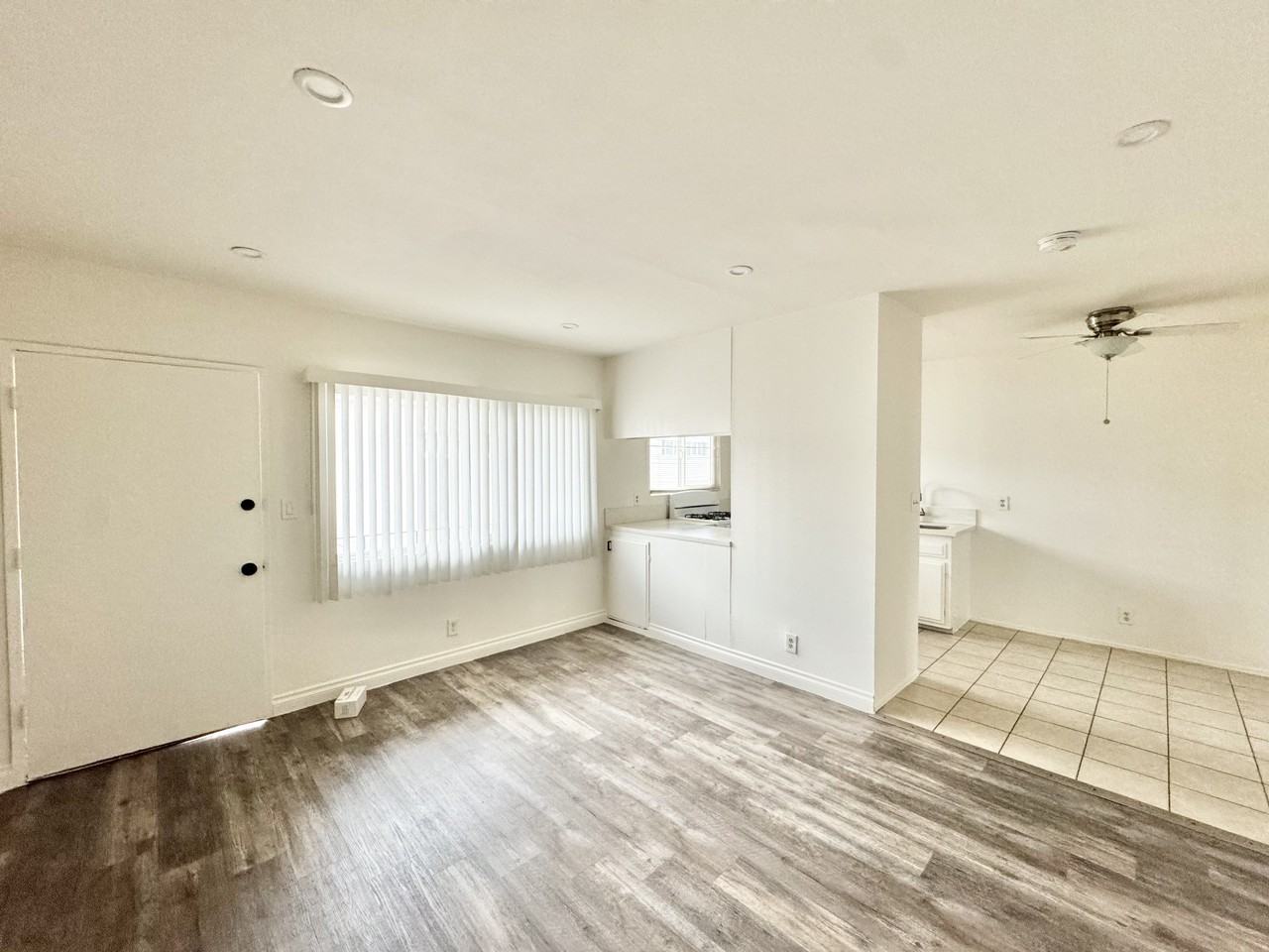 1611 W 206th St #E - Photo 2 of 9