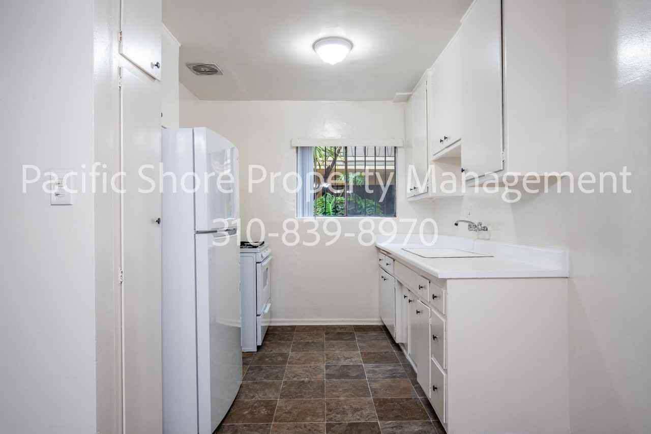 5305 Packard Street - Photo 3 of 25