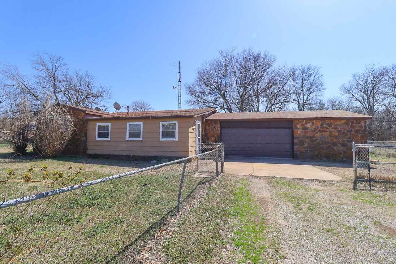 5650 E 430 Rd - Photo 2 of 25