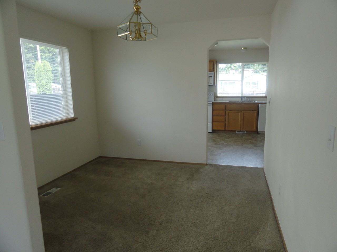 7819 192nd Street Ct E - Photo 3 of 17