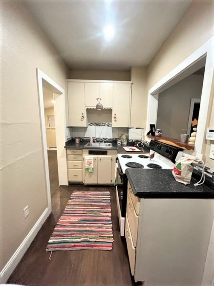 917 Nw 30th St - Photo 4 of 20