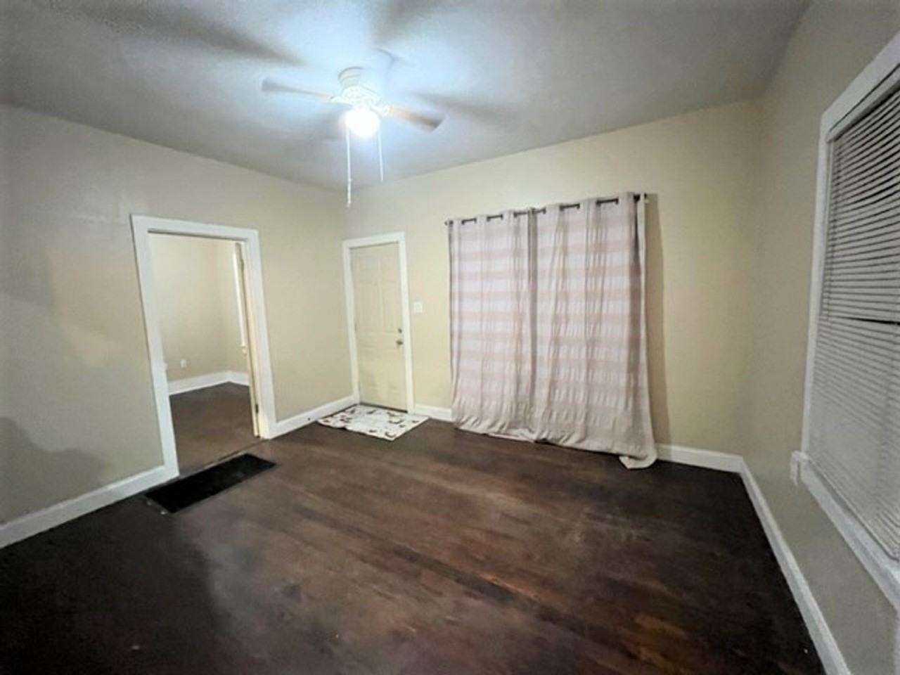 917 Nw 30th St - Photo 3 of 20