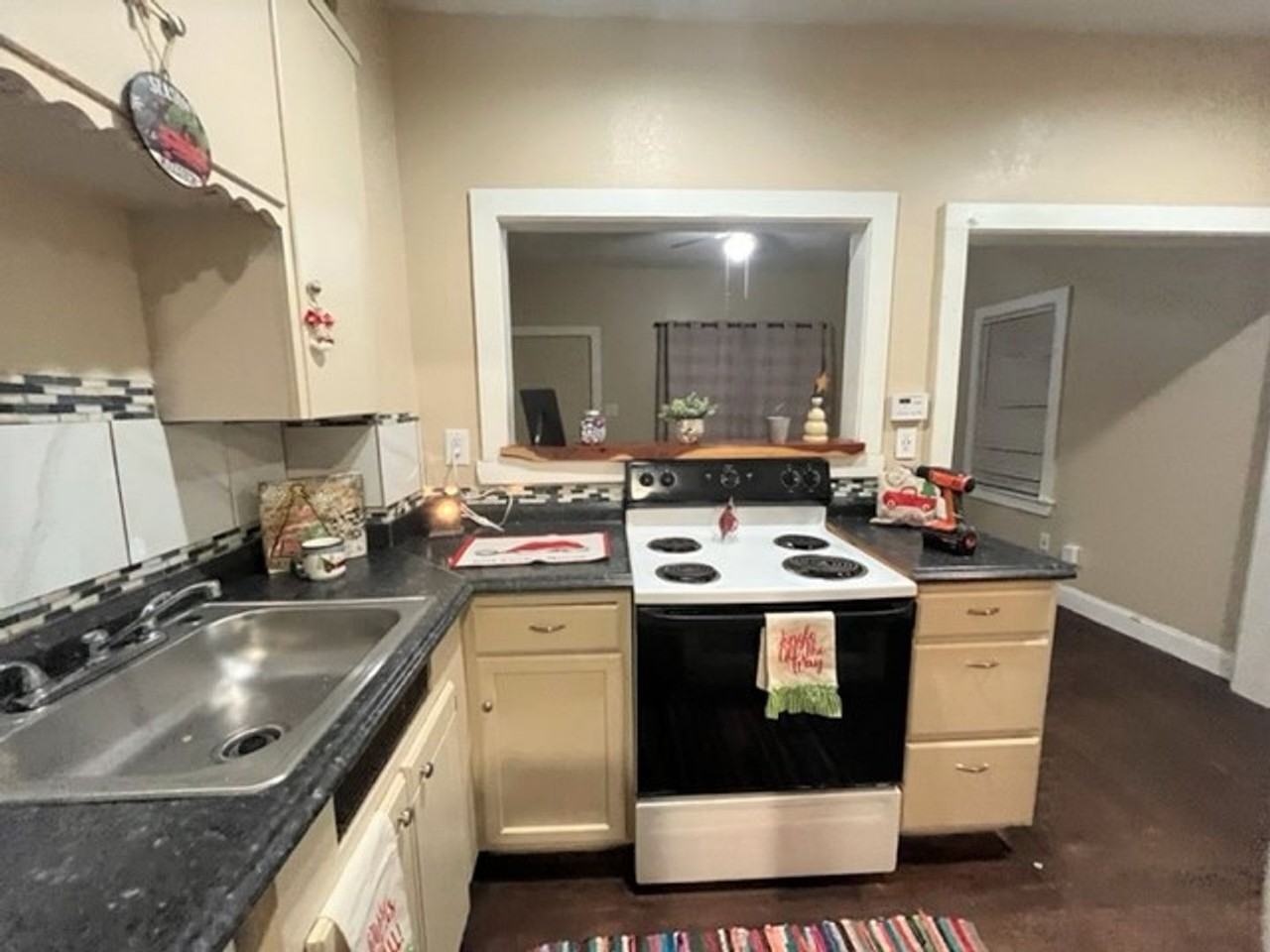 917 Nw 30th St - Photo 2 of 20