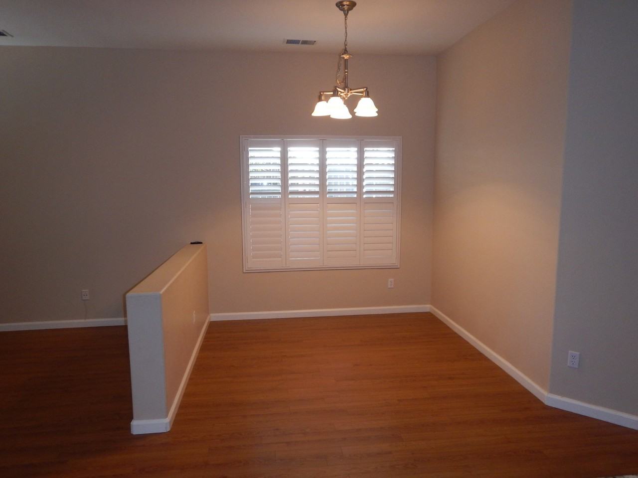 10261 Wolf Ridge Way - Photo 4 of 9