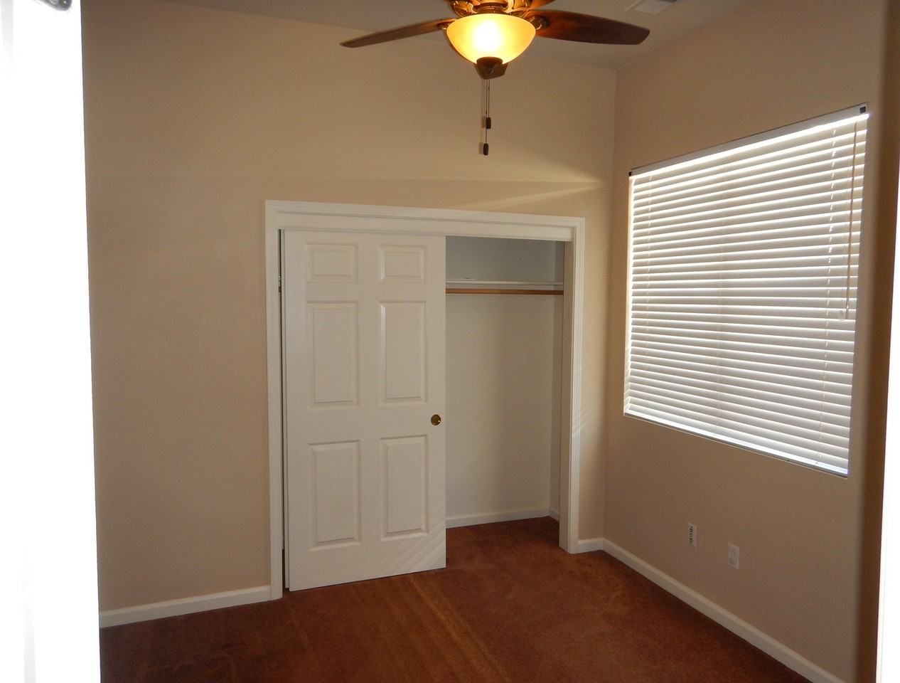 10261 Wolf Ridge Way - Photo 7 of 9