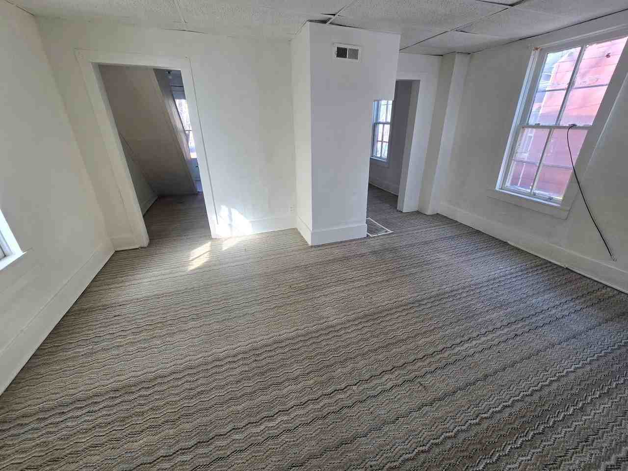 1218 W 2nd St - Photo 3 of 7