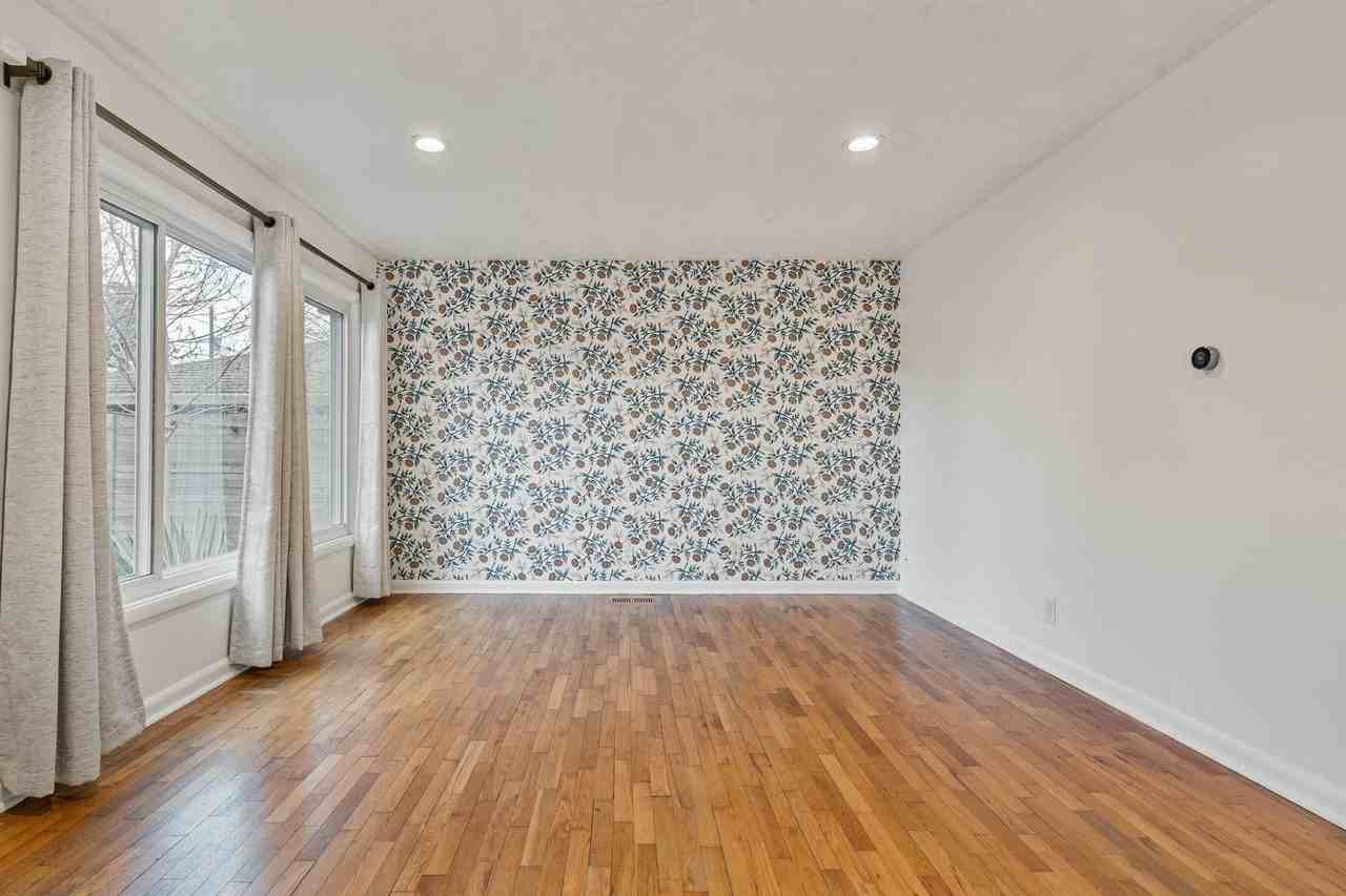 6358 Ne 37th Ave - Photo 6 of 42