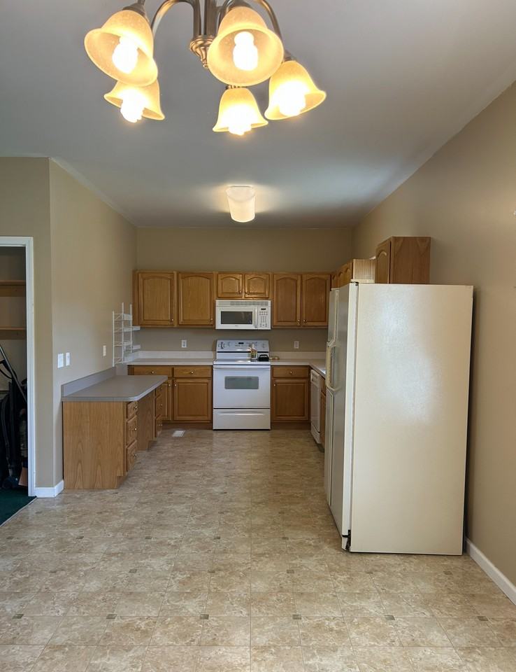 2230 Old Newport Hwy #3 - Photo 3 of 4