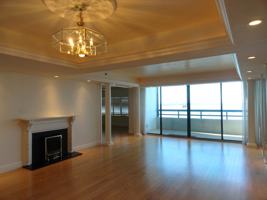 featured image of 988 Boulevard of the Arts #911