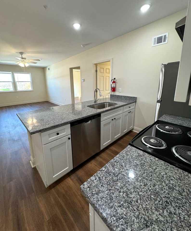 STRAIGHTfpg3251 - Photo 5 of 15