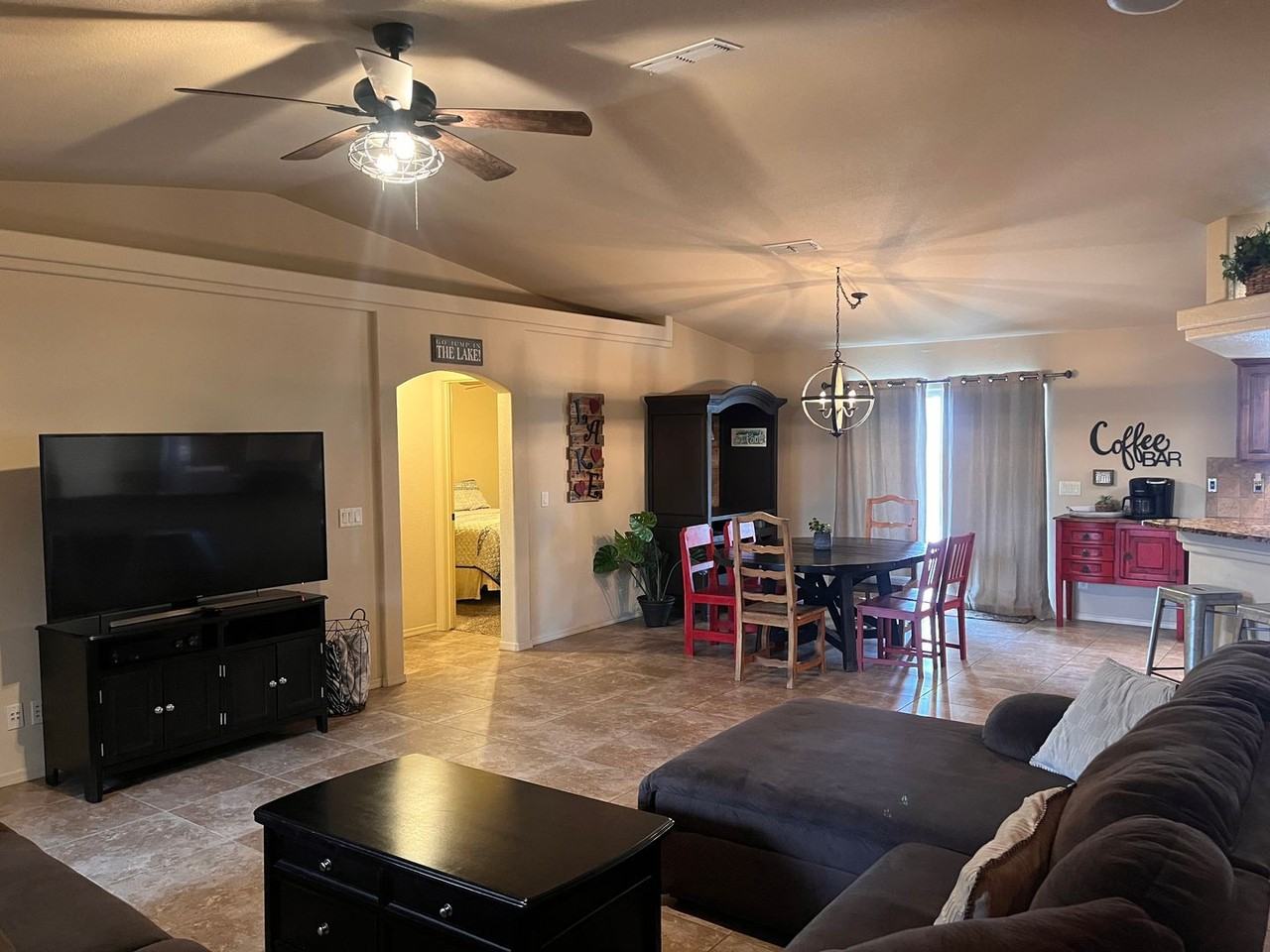 1250 Lake Havasu Ave N - Photo 5 of 41